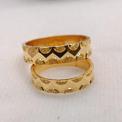 Picture of ORO-Z Gold CNC Fancy Mumbai Infinity Engagement Couple Band