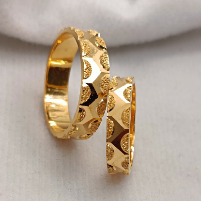 Mumbai Engagement Bands