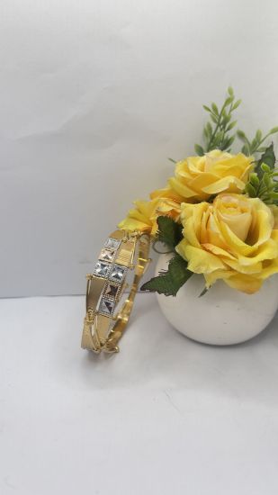 Elegant gold bangles