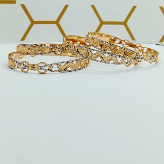 Modern gold bangle designs