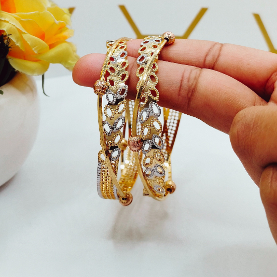 Tokyo Vertical Para Gold Bangles