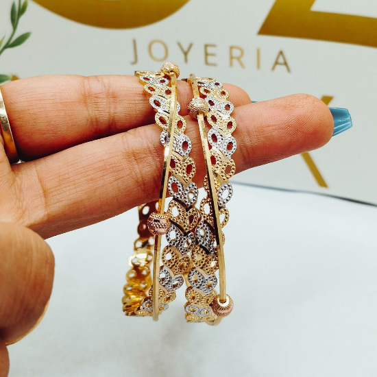 Picture of New Overlying Gold CNC Tokyo Bangles