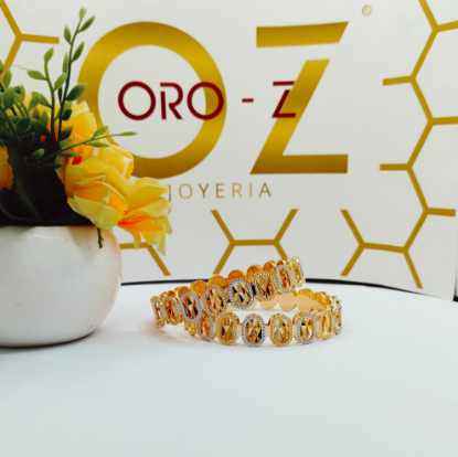 Premium gold bangles