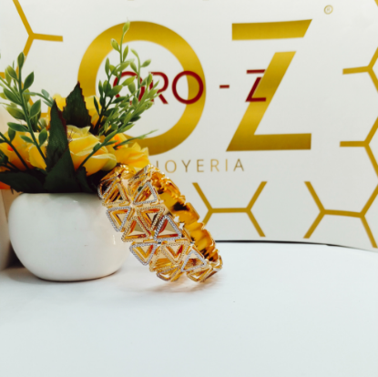 Premium 18K gold bangles