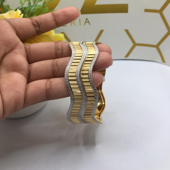 Picture of ORO-Z Swanky London CNC Gold Bangles