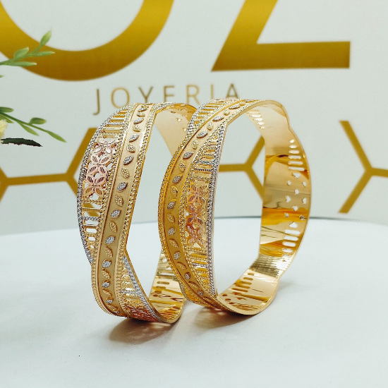 Picture of Luxuriant Gold Laser CNC London Bangles