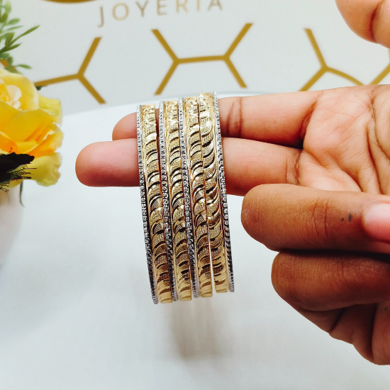 Picture of Groovy ORO-Z CNC London Gold Bangles