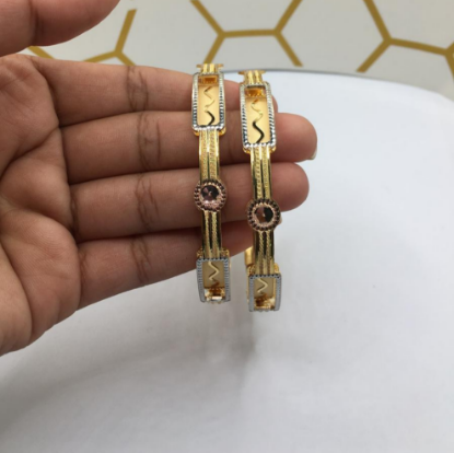 Tokyo style gold bangles