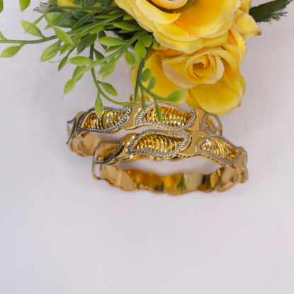 18K wide gold bangles