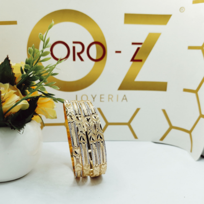Picture of ORO-Z Heart Pattern CNC London Gold Bangles