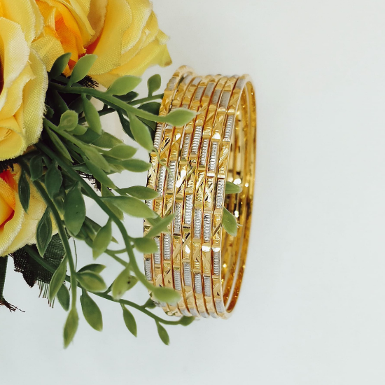 gold bangles for wedding wear