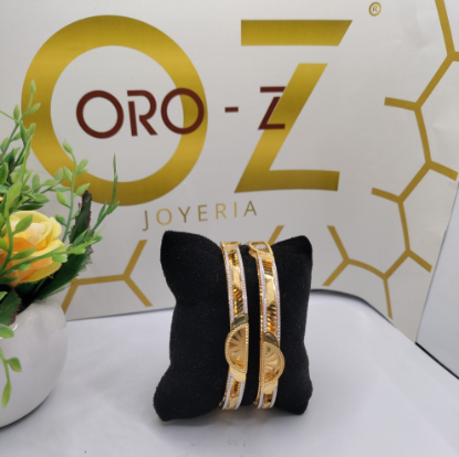 Dual-tone gold bangles