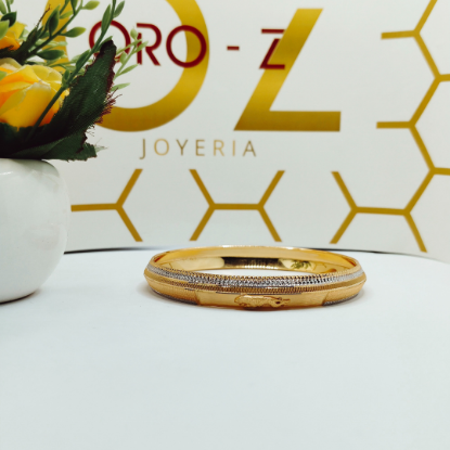 Sleek gold rhodium bracelet